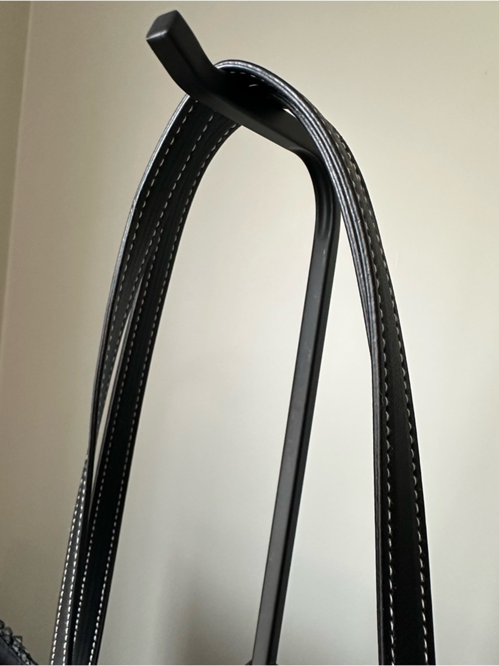 Black Woven Tote Bag with Pearl Bow Accent - Picture 4 of 6